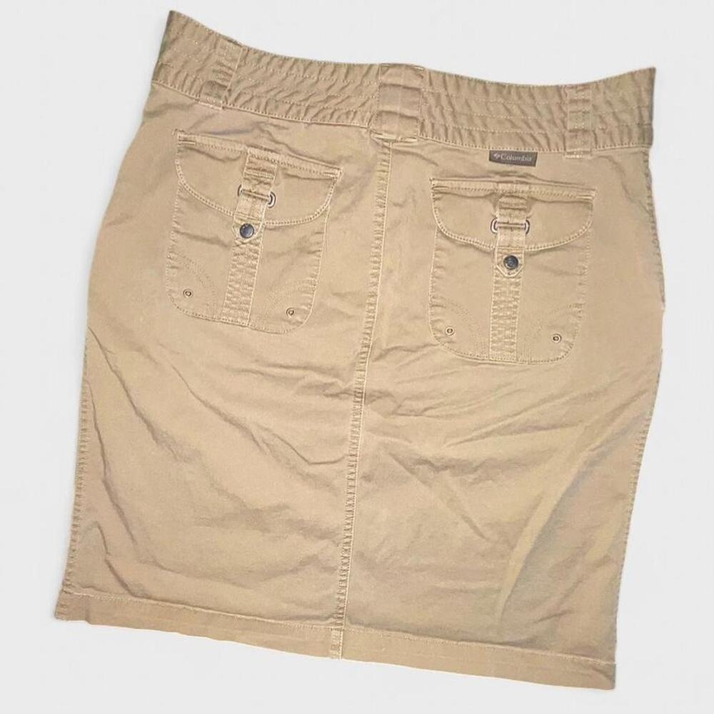 Columbia Tan XCD Khaki Outdoor Cargo Skirt - Size 8